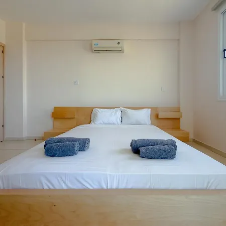 Crystal View Two Bedroom Side Sea View *